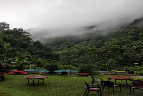 Haut Monde Hill Stream Resort 2