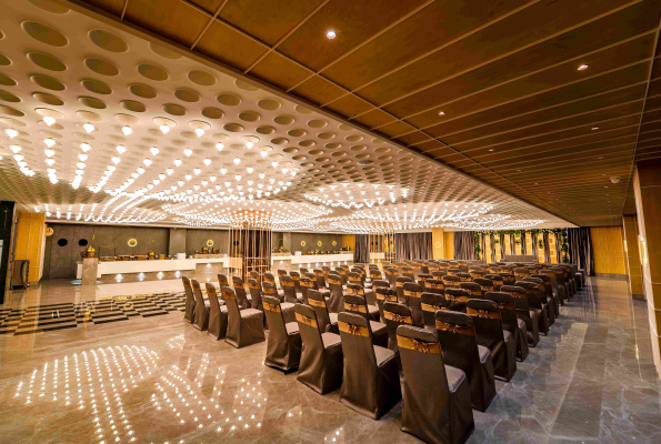 Eminence Banquets And Restaurant 5