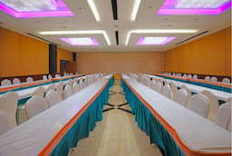 League Hotels And Banquets
