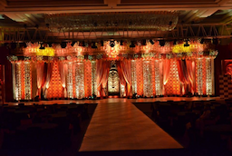 Renaissance Convention Centre Hotel