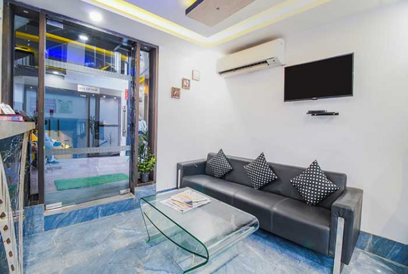 Hotel Gracious A Unit Of Vishesh Hotels 2