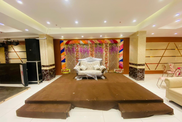 Kinsfolk Inn Hotel And Banquets 4