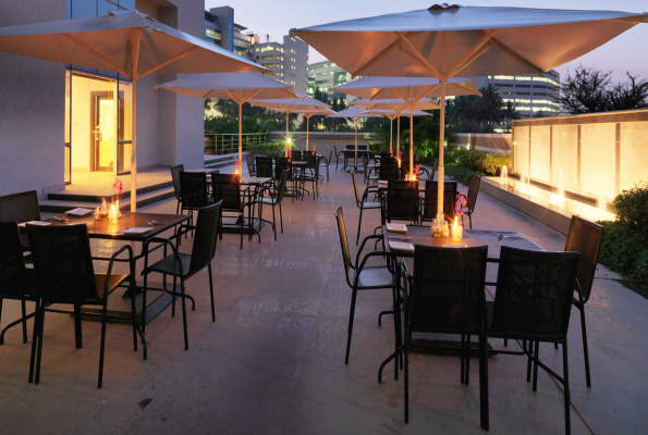 Twenty Four Hotel 1