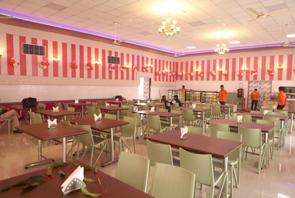 Maa Restaurant And Sweets 5