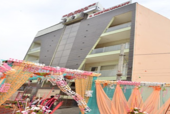 Mk Hotels And Restaurant 3