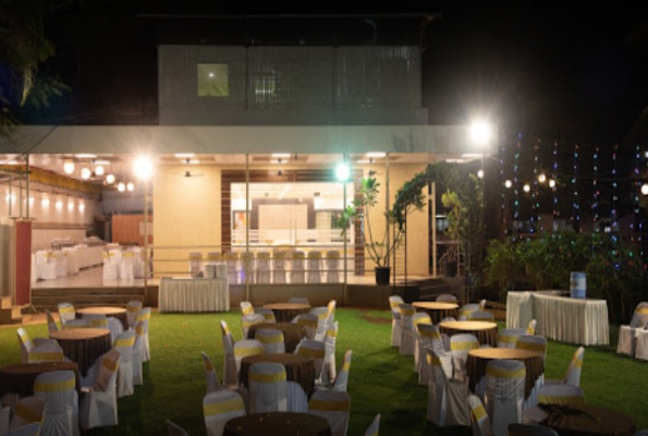Digambar Hall And Lawns 4