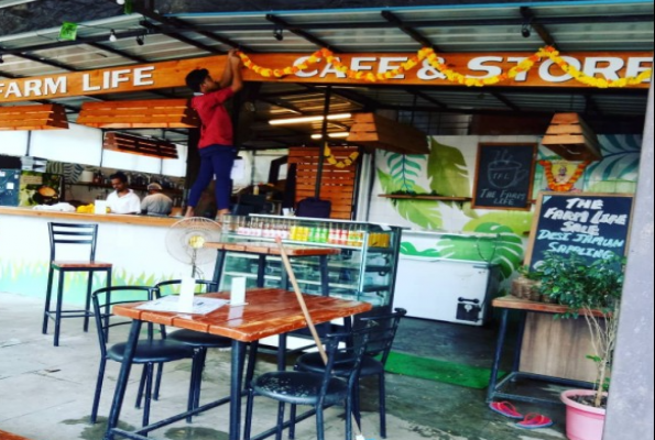 The Farm Life  Cafe And Store 3