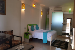 Pali Beach Resort And Water Park