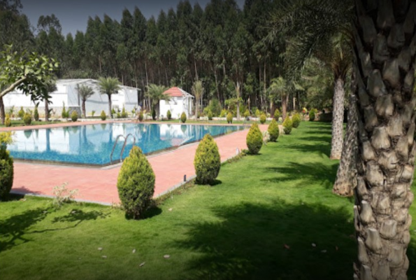 Lago Palms Resort 5