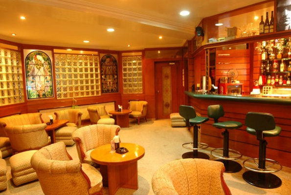 The Circle Club 2