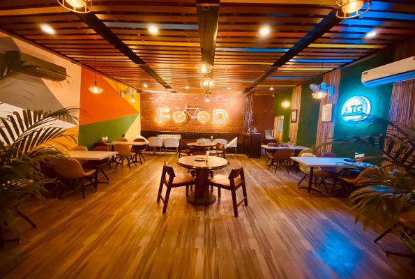 Otg On The Grass Cafe 2