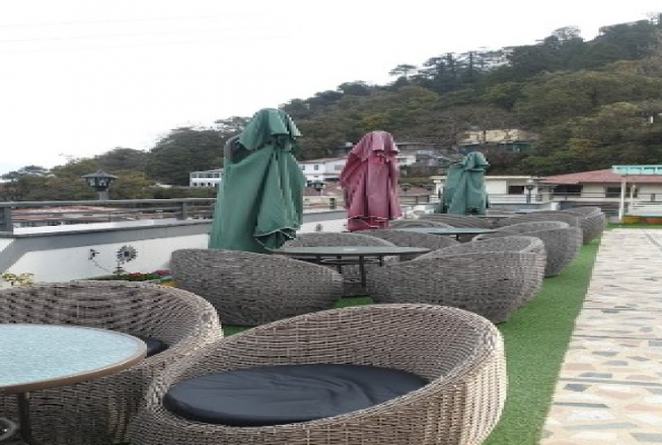 Ashiyana Continental Hotel 2
