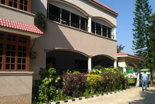 Jolly Woods Resorts 5