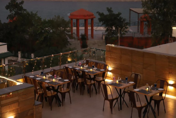 Hotel Indira Nikunj 3