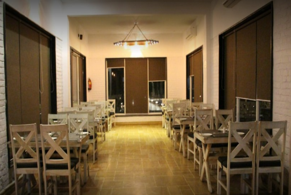 Woods Restaurant And Banquet 2