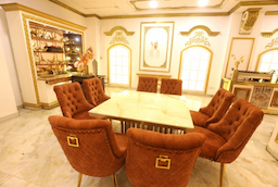 Evora Banquet & Hotel