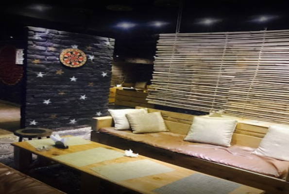 D Wood Cafe 5