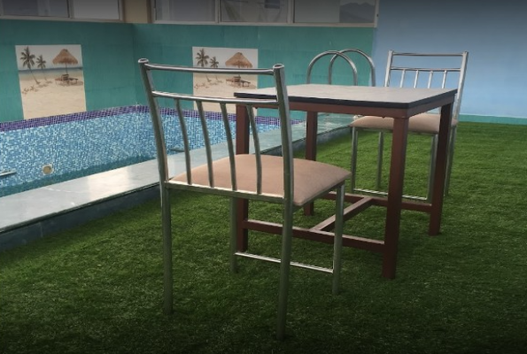 Meet Heights Restaurant 3