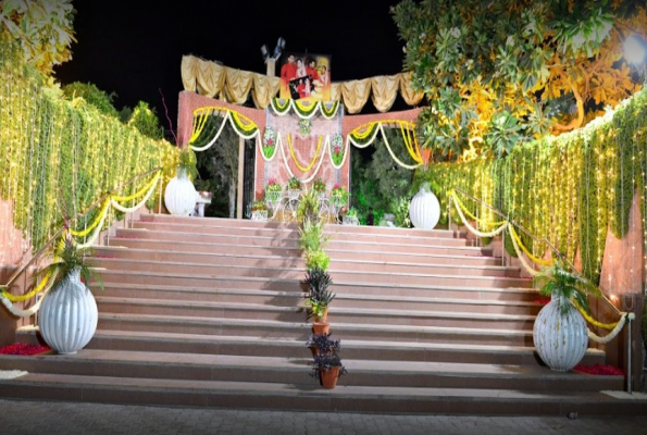 Laxmi Nayan Garden 1