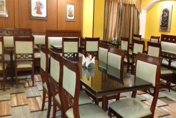 Hotel Dwaraka 1