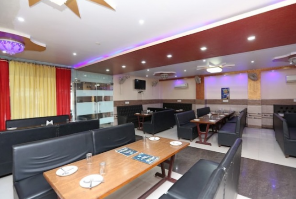 Hotel Rbk Palace And Restaurant 4