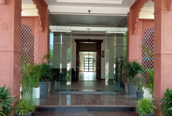 Hotel Chauhan Sheraton Resort 4