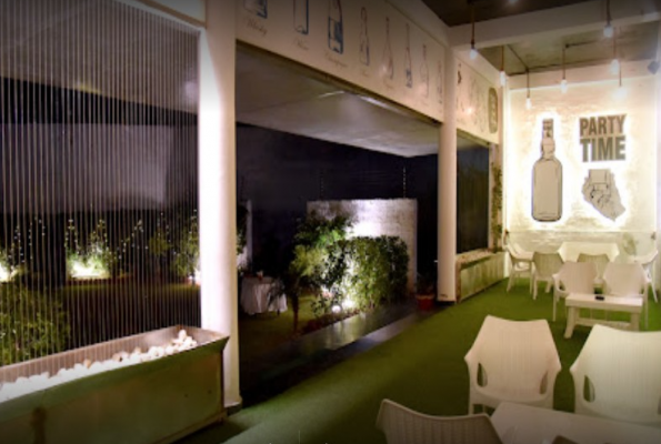 Modern Bar And Lounge 4