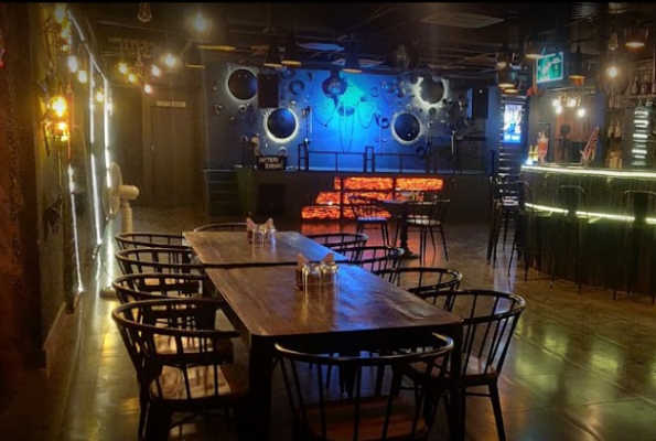 Ballentines Restro And Lounge 5