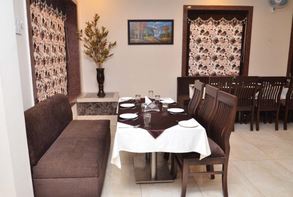 Regal Hotal And Restaurant 2