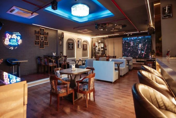 Classy Cafe Bar And Restaurant 2