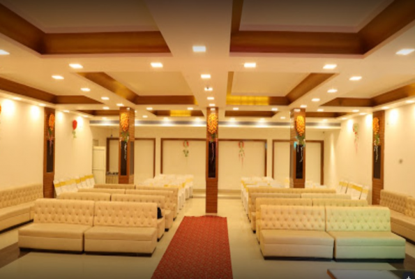 Golden Leaf Hotel And Banquet 1