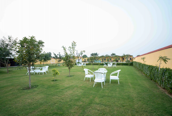 The Roar Inn Resort 4