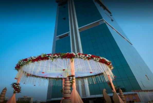 Latas Rooftop And Banquets 3