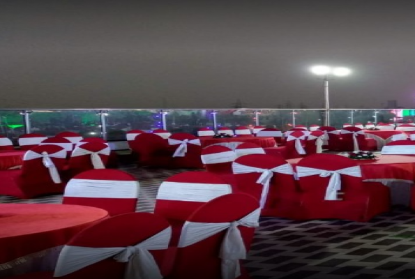 Latas Rooftop And Banquets 4