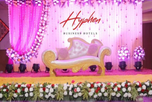 Hyphen Premier Hotel 4