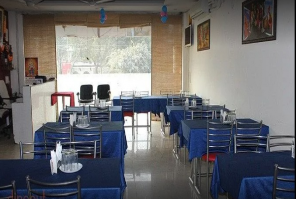 Laziz Restaurant 3