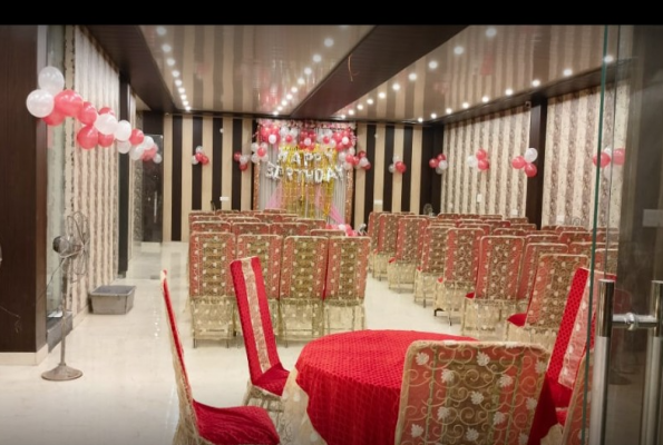 Vintage Village Restaurant And Banquet 3
