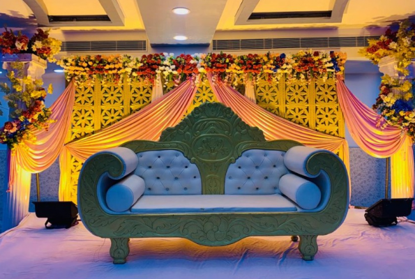 Srt Grand Palace 2
