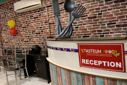 Tasteum Food Multicusine Restaurant