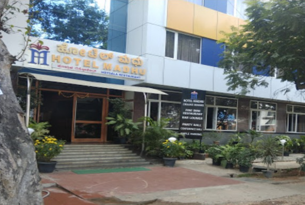 Hotel Madhu 3