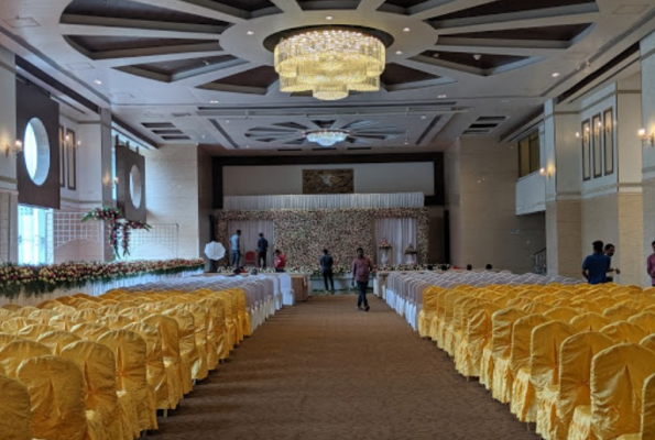 White Palace Hotel And Convention 4