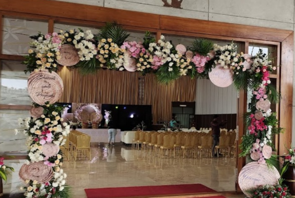 White Palace Hotel And Convention 1