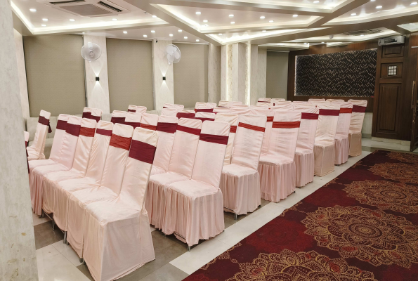 Hotel V Square Restaurant Banquet And Lawn 5