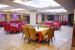 Rain Tree Grill Restaurant & Bar