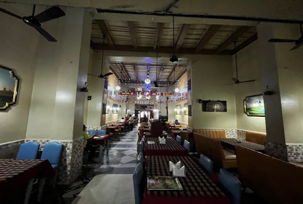 New Cathay Restaurant And Bar 4