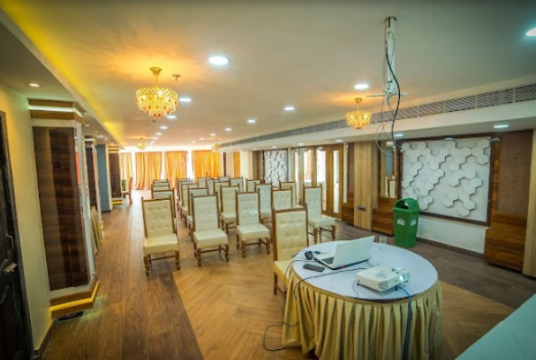 Tris Planet Restaurant 1