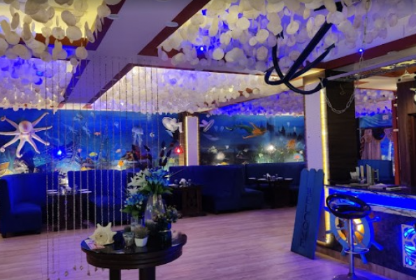 Tris Planet Restaurant 3