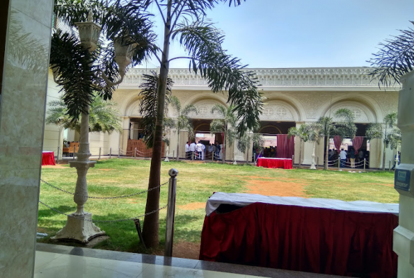 The Vintage Palace 1