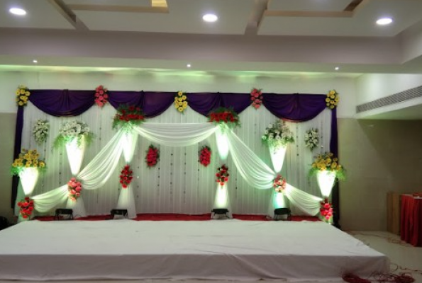 Hotel Kinara Grand