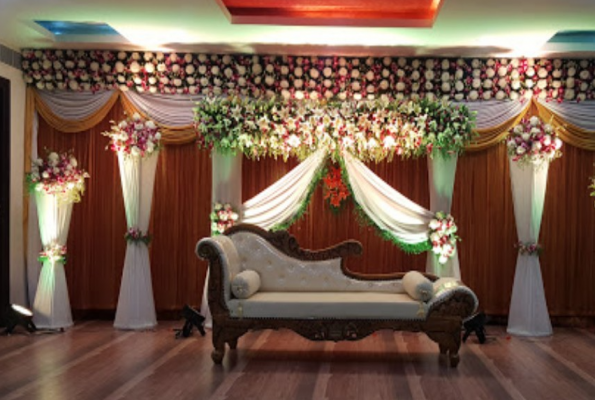 Hotel Vaishnavi Grand 4